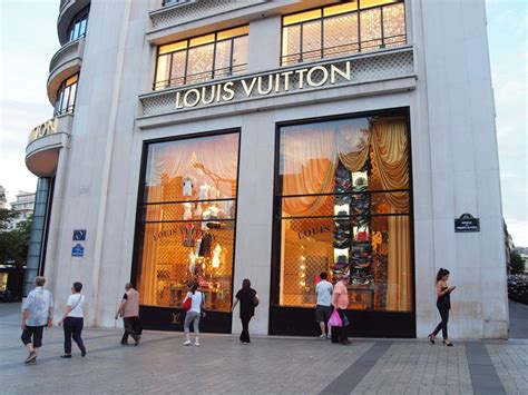 Louis Vuitton shop in Paris